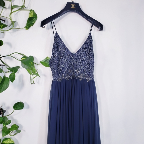 $1,100 BADGLEY MISCHKA Lace Metallic Flowy gown 2 - Picture 3 of 13